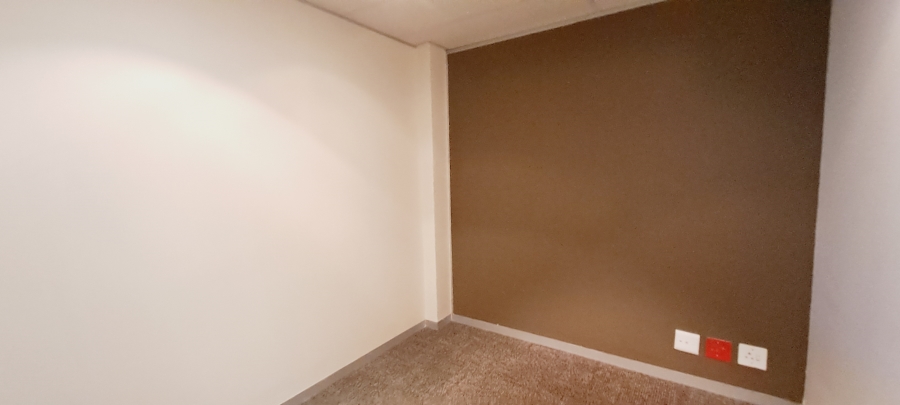 To Let commercial Property for Rent in Bo Oakdale Western Cape